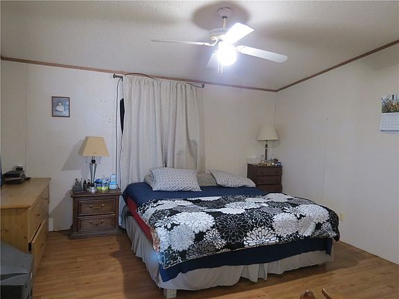 5th image of 227 Heritage Oaks Dr