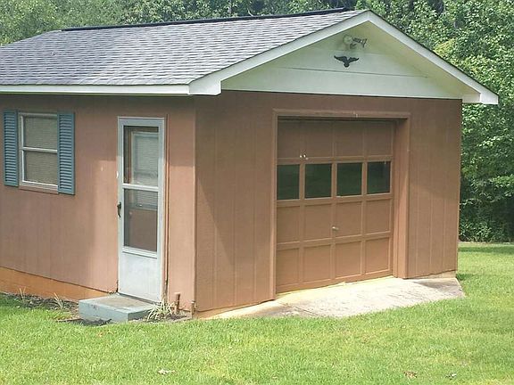 5th image of 160 Simmons Dr