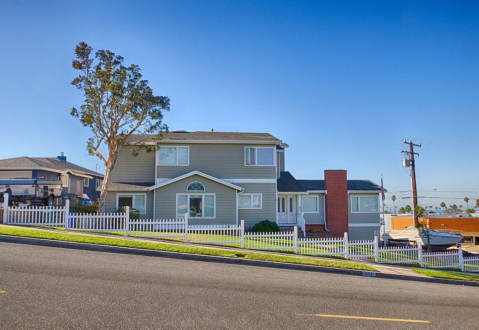 1st image of 304 Avenue E