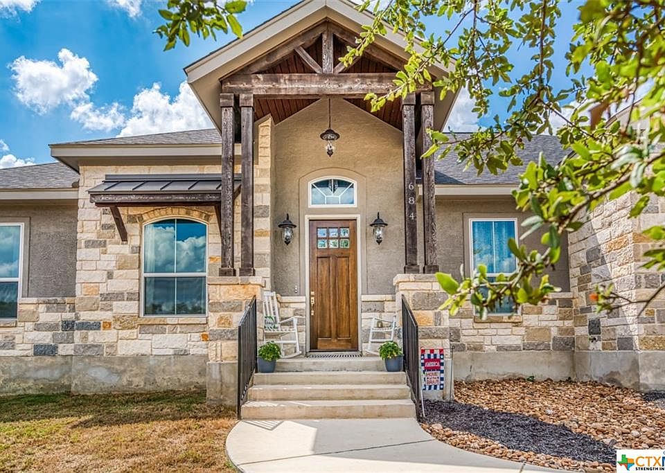 1st image of 684 Cambridge Dr