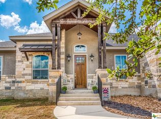 684 Cambridge Dr, New Braunfels, TX 78132