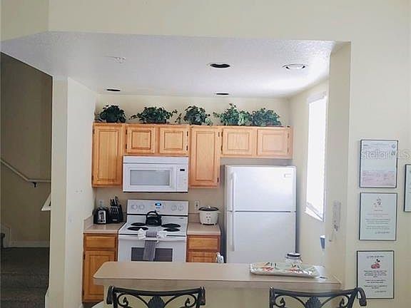 4th image of 4002 San Gallo Dr APT 108