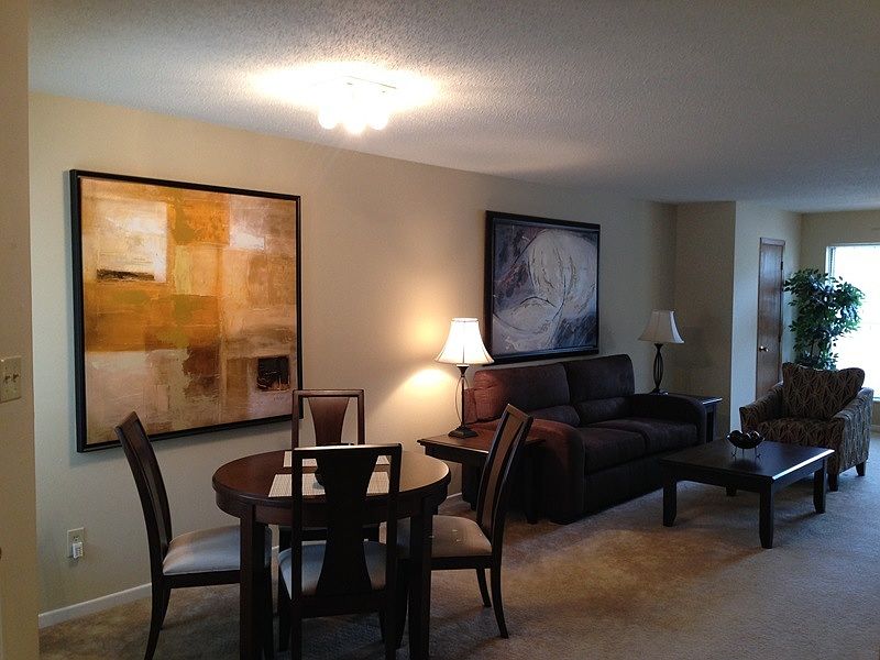 Open Living/Dining Room