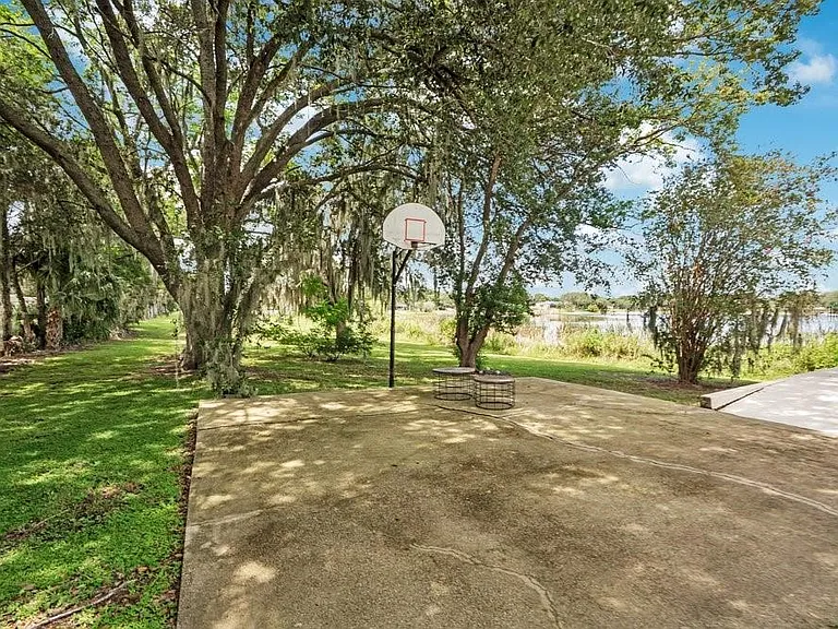 8142 Chianti Dr — Photo 41