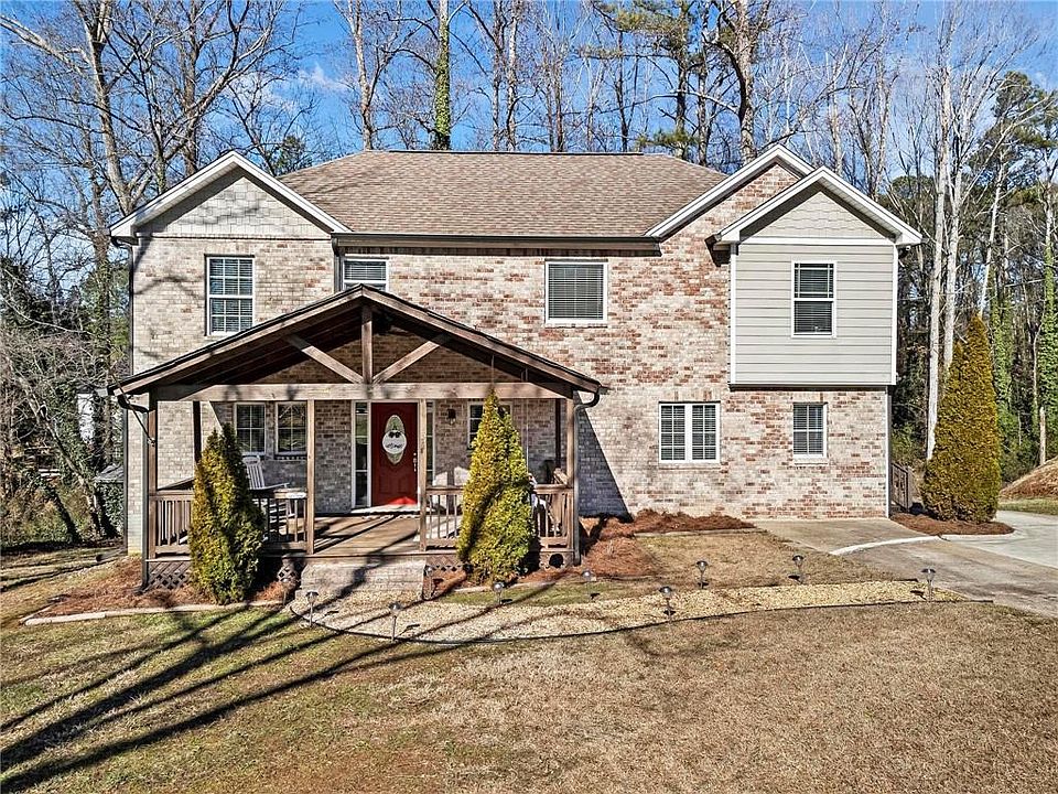 1st image of 157 Long Dr SW
