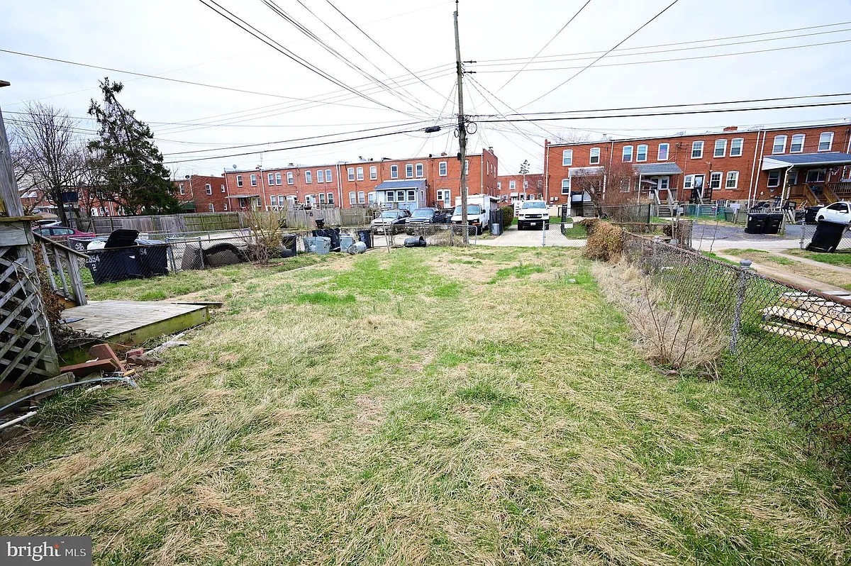 Building Photo - 2952 Sollers Point Rd #B