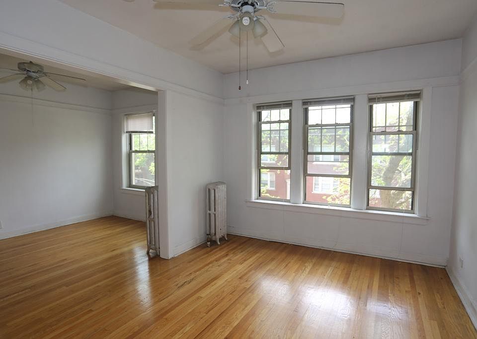 1st image of 5107 N Winchester Ave #3V