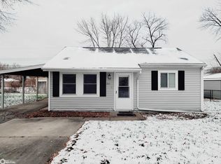 321 Cottage Grove Ave, West Burlington, IA