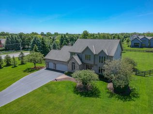 7335 Badenoch Dr, Dublin, OH 43017