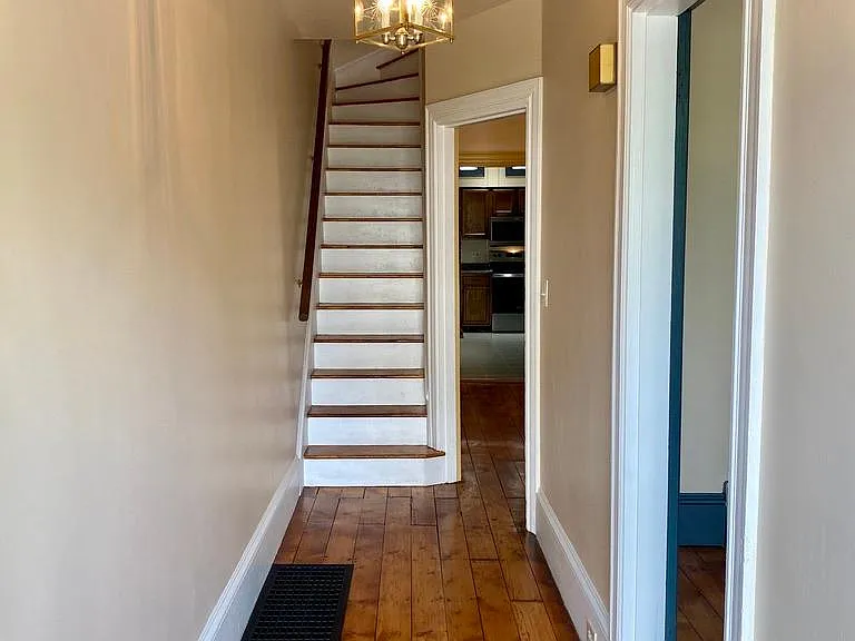 133 S 5th St — Photo 3
