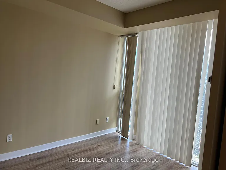 126 Simcoe St #2401 — Photo 5