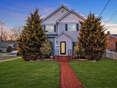 169 Old Powerhouse Road, Roslyn Heights, NY, 11577