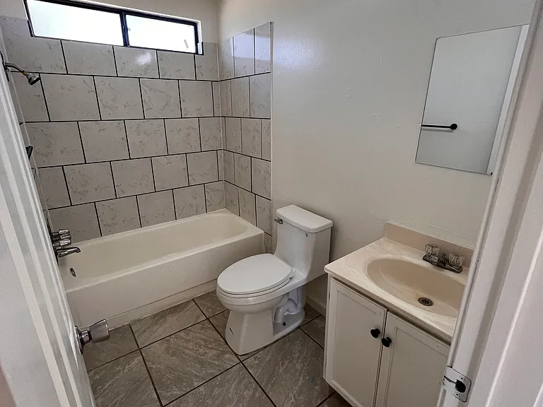 3639 S Yukon Pl — Photo 8