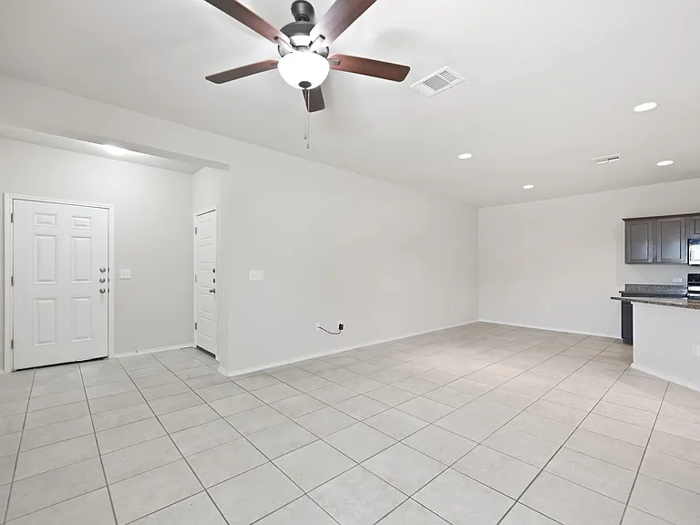 1733 Davidson Ranch Dr — Photo 4