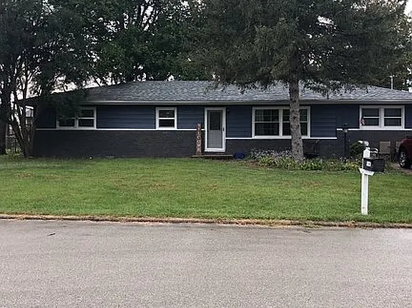1145 Nolan Ave, Mt Zion, IL 62549