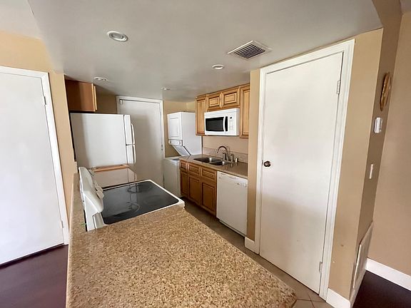 3rd image of 1453 Dorothy Ave Unit 3