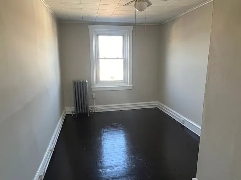109 S 5th Ave — Photo 10