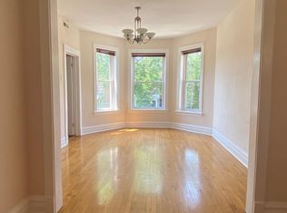 2637 N Sacramento Ave #2, Chicago, IL 60647