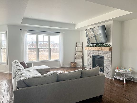 4th image of 1548 Dovetail Dr