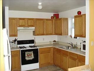 3rd image of 911 Scherger Ave