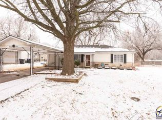 3611 SW Devon Ave, Topeka, KS 66611