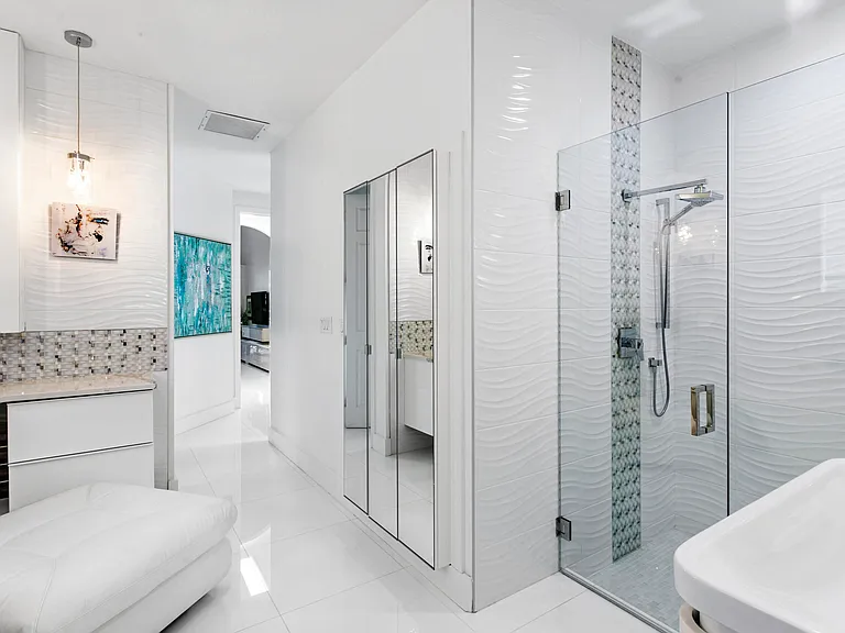 8270 Spyglass Dr — Photo 18