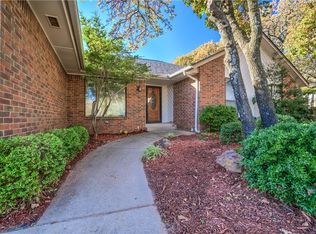 1105 Woodford Ct, Edmond, OK 73034