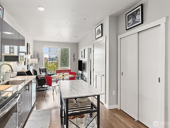 3rd image of 1085 103rd Avenue NE #311