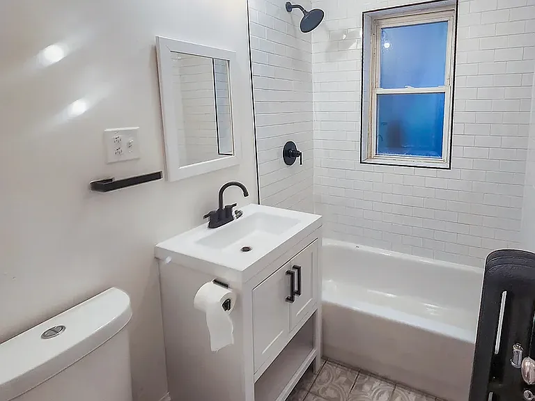 11136 S Vernon Ave #1B — Photo 10