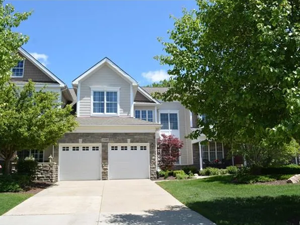 25999 Island Lake Dr #1, Novi, MI 48374