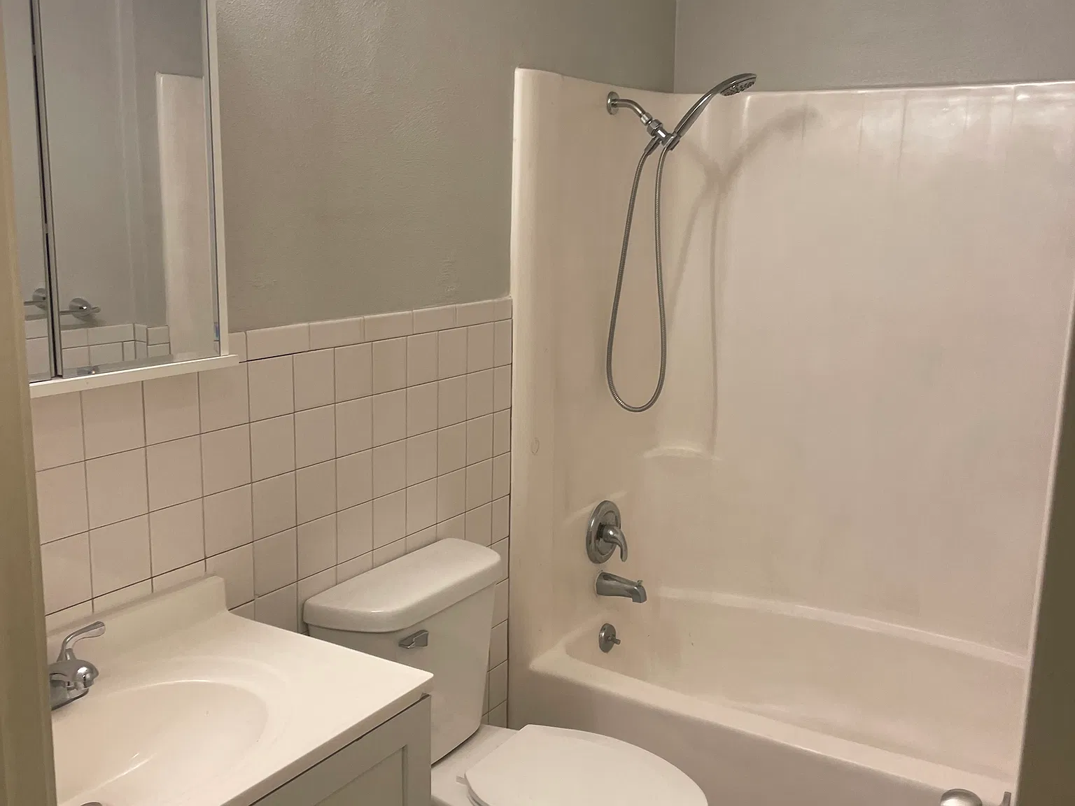 2 bed, $900 — Photo 4