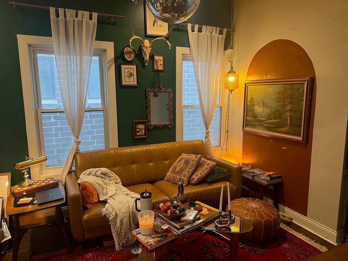 Building Photo - 1617 N Fairfield Ave #3F
