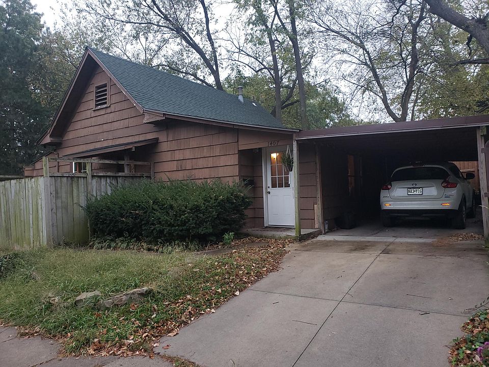 1st image of 1407 W 45th St
