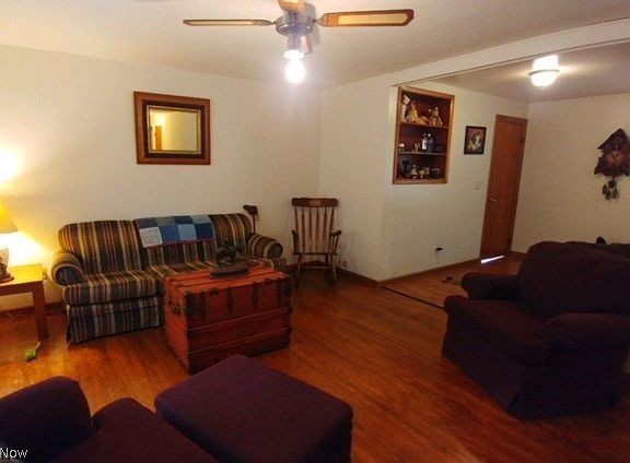 3rd image of 8190 Bear Rd SE