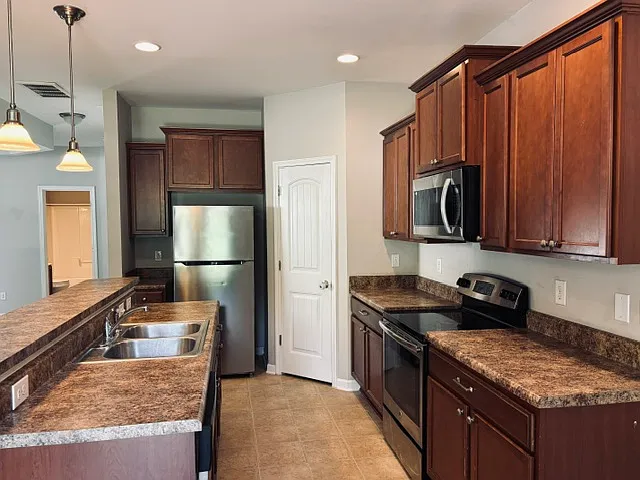 4499 Middletown Dr — Photo 14
