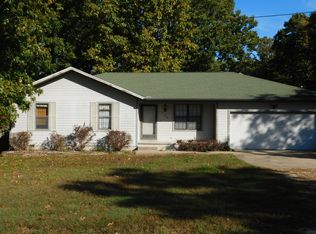 123 Red Oak Loop, Carl Junction, MO 64834