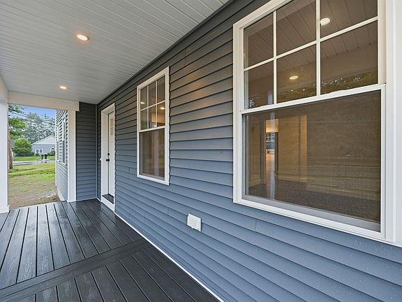 5th image of 105 Sewalls Falls Road