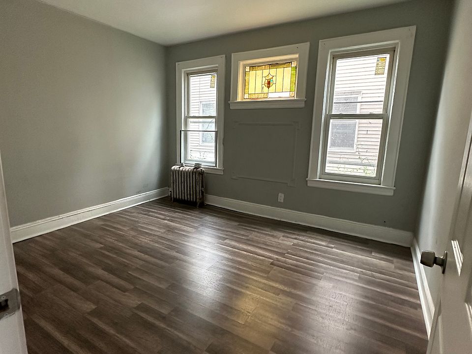 1st image of 351 Leslie St #1ST