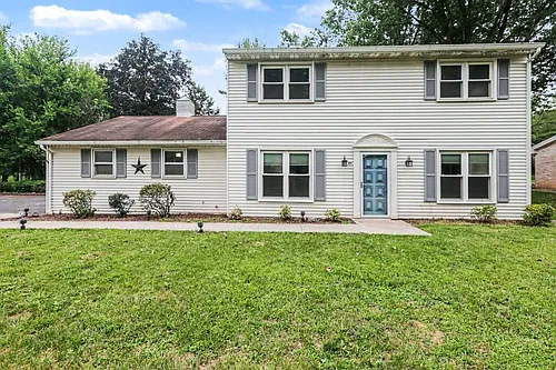 136 Brookside Ave Photo 1