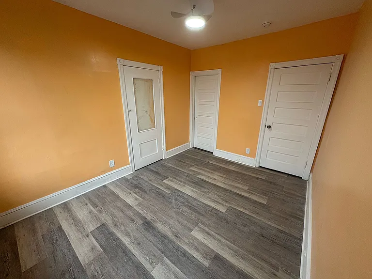 5934 Spring St — Photo 2