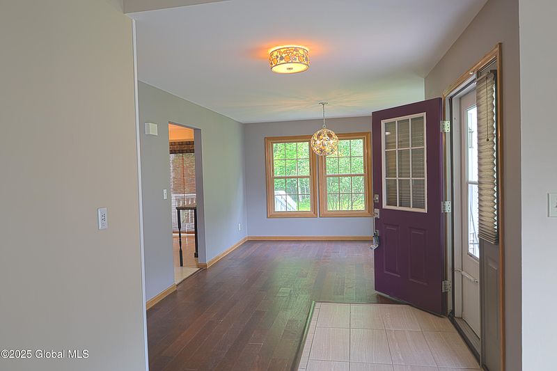 4th image of 137 Killarney Drive