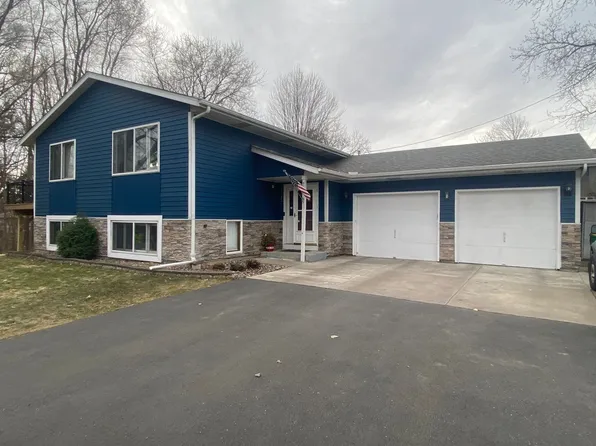 1565 Waterloo Ave, West Saint Paul, MN 55118