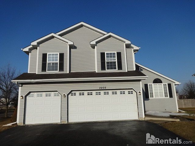 1st image of 2205 Gray Hawk Dr