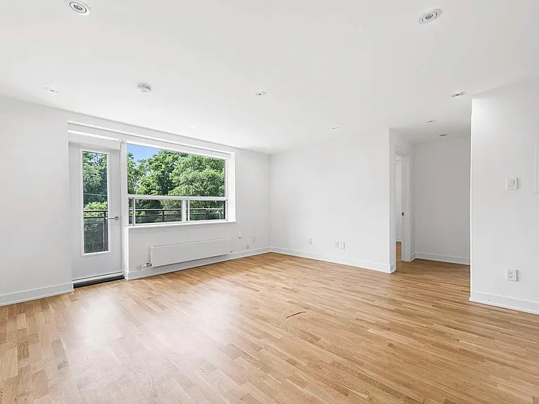 327 Chisholm Ave #96 — Photo 8