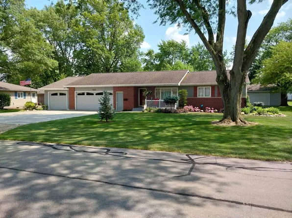 818 W Van Buren St, Berne, IN 46711