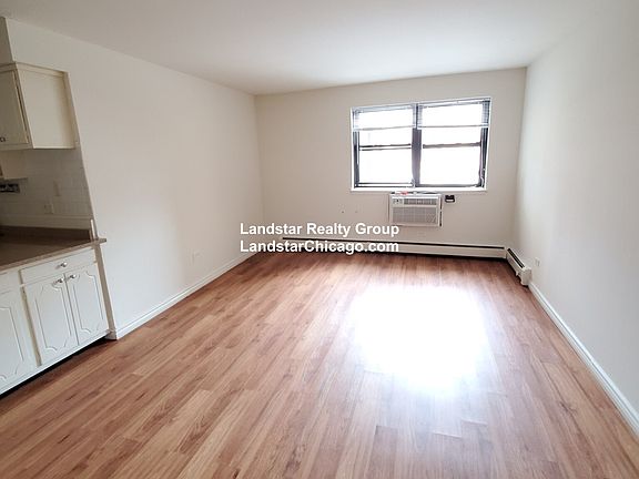 2nd image of 6163 N Kenmore Ave APT 204