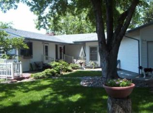213 Apricot Ln, Doniphan, NE 68832