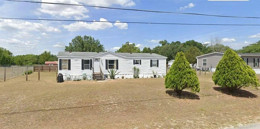 3 bed, 2.0 bath, 1300 sqft, $1,790 — Photo 1