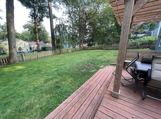 70 Whittier Rd, New Haven, CT 06515