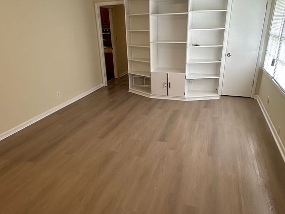 5th image of 4601 Coventry Rd